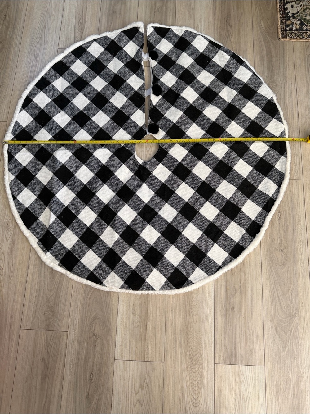 Ashland Black and White Buffalo Check Tree Skirt